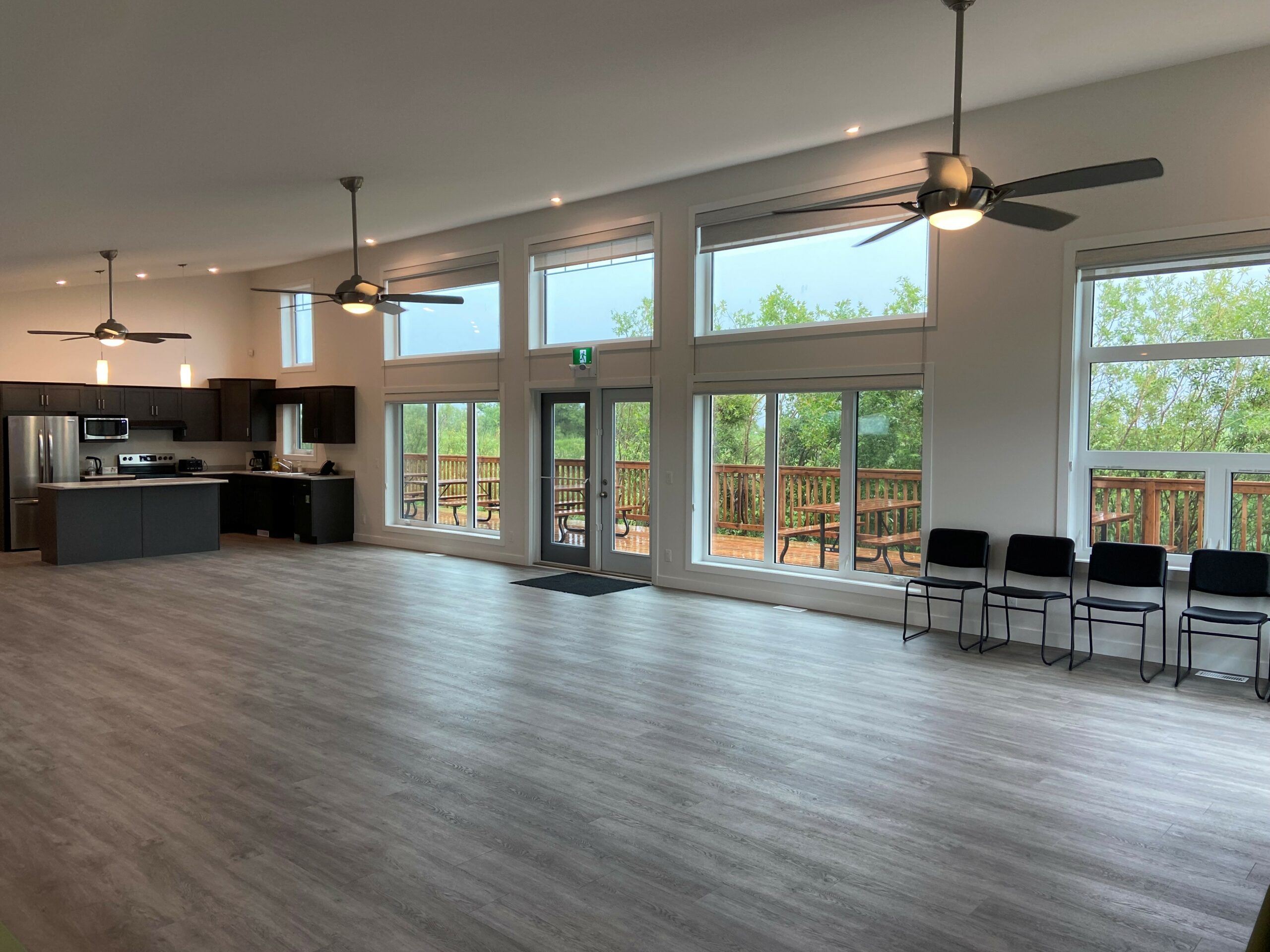 Interior photo of the Willow Retreat.